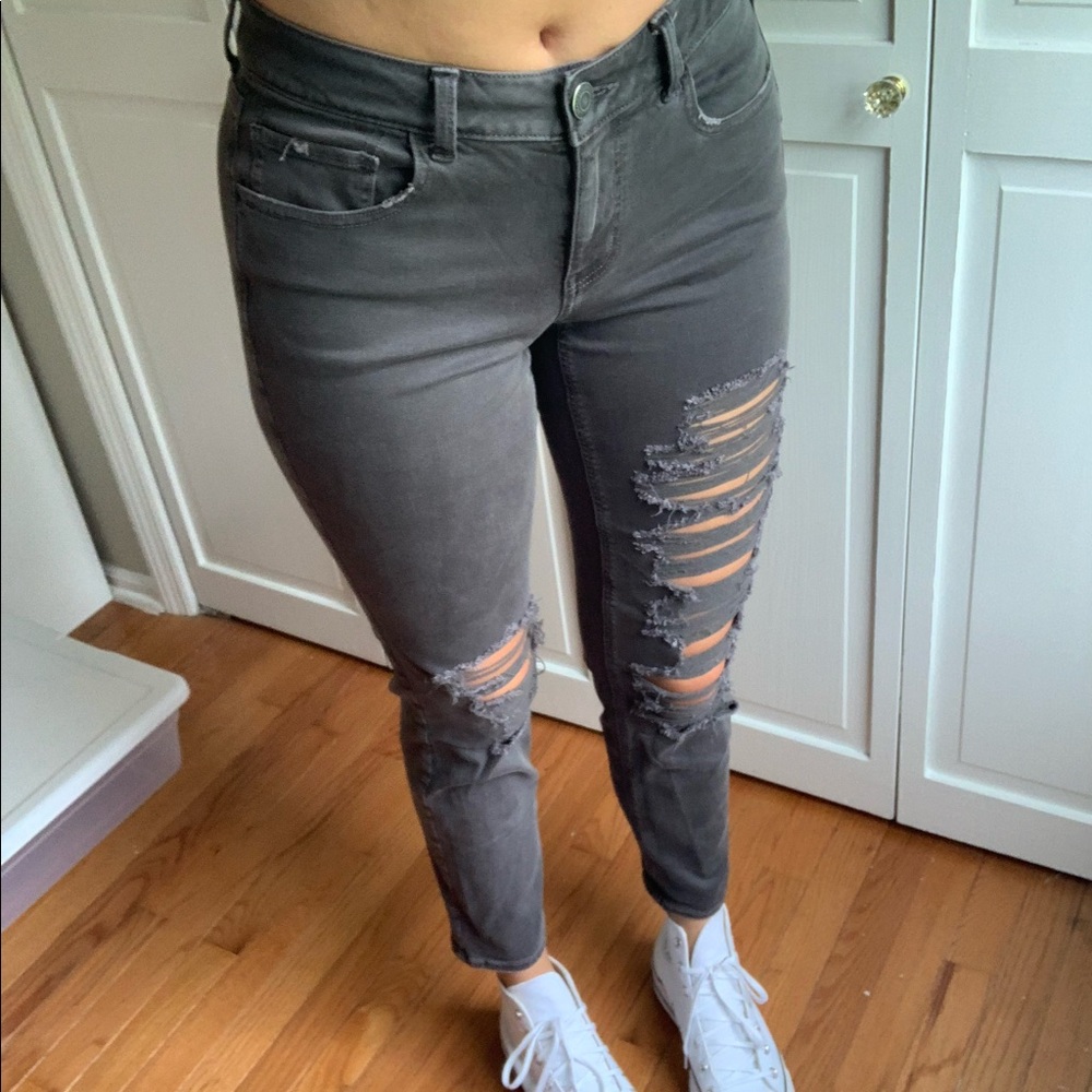 Distressed boyfriend jeans